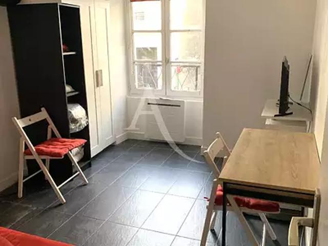 Charenton le Pont 94220 Location appartement 1 pièce t1 cave