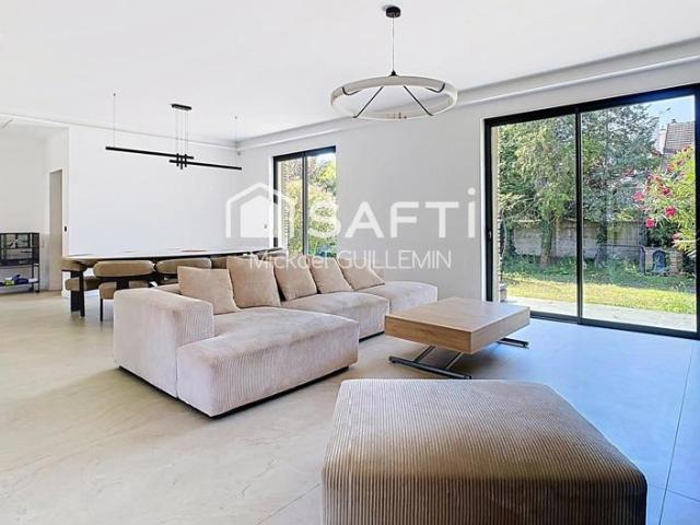 Charentonneau Pavillon familial moderne