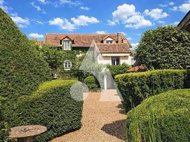 Charolles 71120 Achat / Vente maison 7 pièces t7 au dernier étage