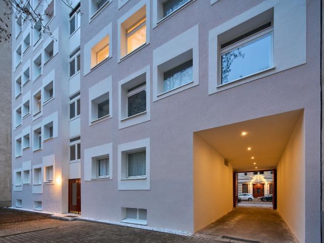 Charlottenburg: Eislebener Str: VERMIETETE 4 Zi Whg, 92 m² HP + SÜD Loggia kündbar in 9 Monaten
