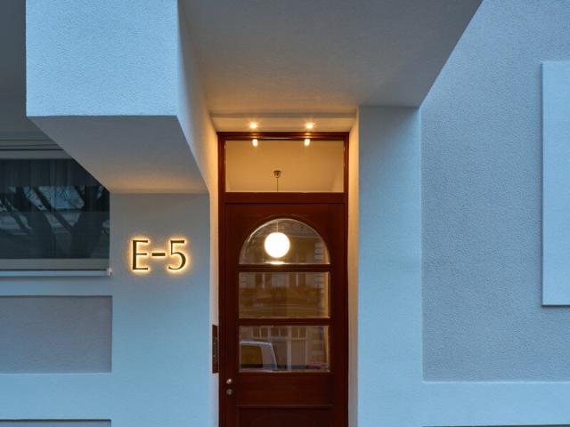 Charlottenburg: Eislebener Str: VERMIETETE 4 Zi Whg, 92m² 3.OG + SÜD Loggia kündbar in 9 Monaten