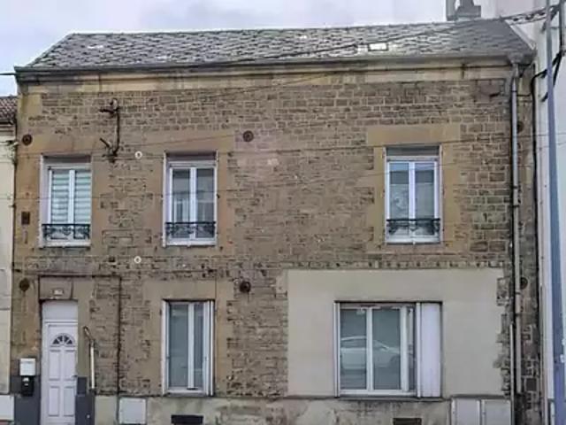 Charleville Mézières 08000 Achat / Vente appartement 3 pièces t3 au dernier étage cave
