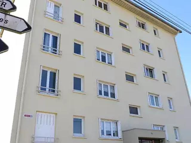 Charleville Mézières 08000 Location appartement 4 pièces t4 au dernier étage