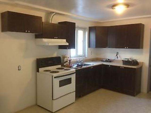 Charlesbourg – Appartement 4 1/2 à louer devant les Galeries – Près de tout