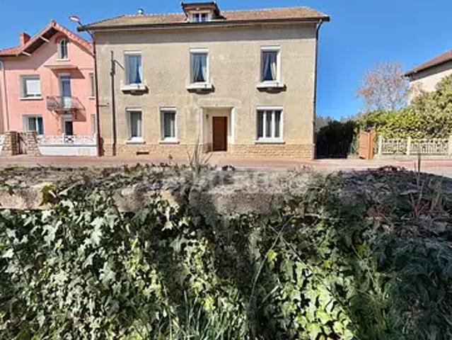 Charlieu 42190 Achat / Vente maison 9 pièces t9 cave balcon