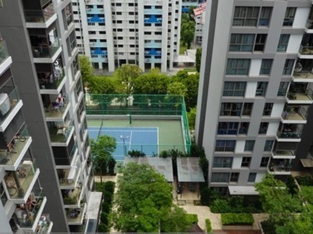 Charlton Lane D19, Condominium