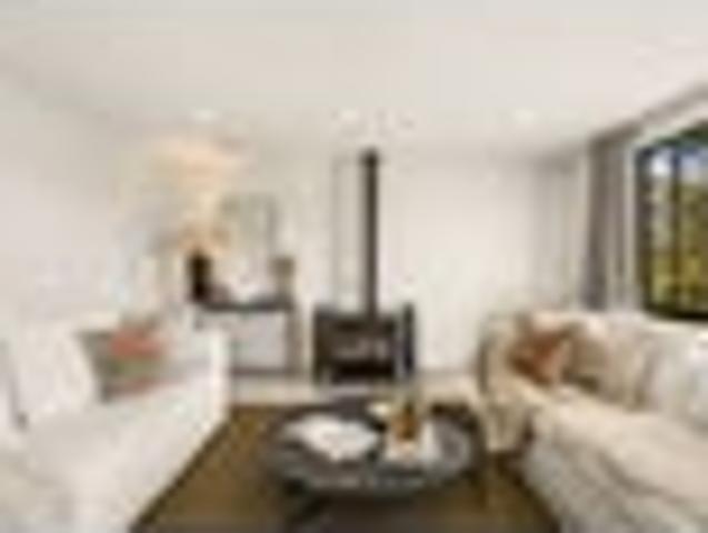 Charm, Privacy and Views by the Green