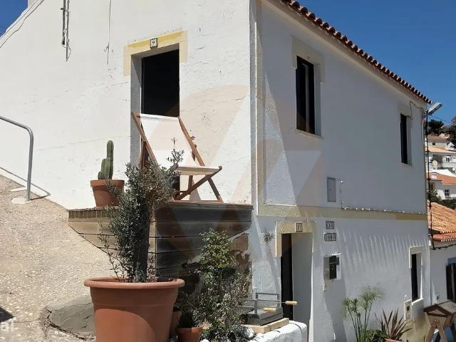 Charmosa casa T2 no centro histrico de Aljezur