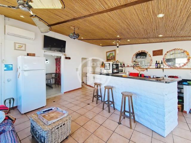 Charmosa Casa Tradicional Algarvia Renovada a Poucos Passos da Praia
