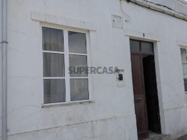 Charmosa Moradia Alentejana no Centro de Grândola O Seu Próximo Investimento de Sucesso