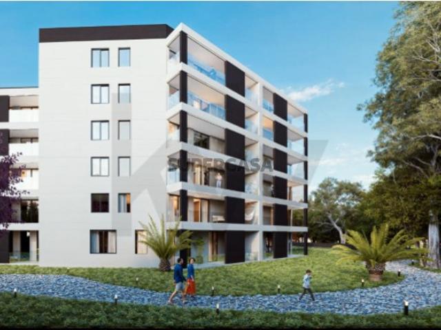 Charmoso T3 NOVO 2 Suites,Varanda e Garagem, junto ao HSJ e Polo Universitário