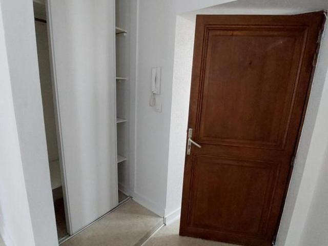 CHARMATN T4 DUPLEX CENTRE VILLE PONT SAINT JAIME