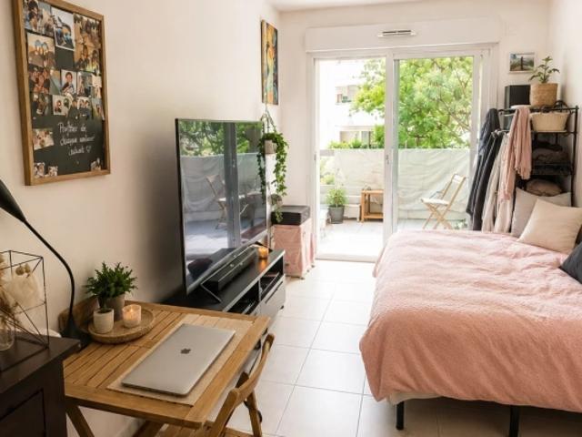 Charmant 2 pièces avec piscine à Cannes la Bocca