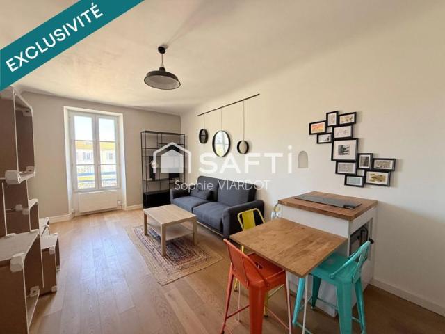 Charmant 2 pièces de 28 m² au coeur de Carqueiranne – Idéal investissement ou premier achat