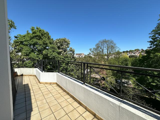 Charmant 3 pièces terrasse sans vis à vis
