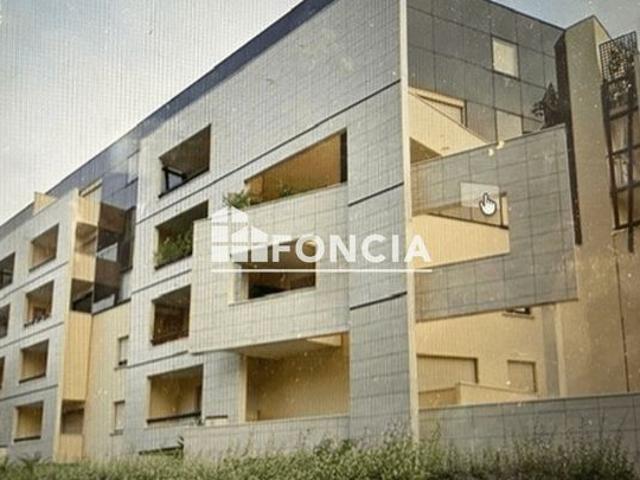 Charmant t3 avec parking et balcon tram b