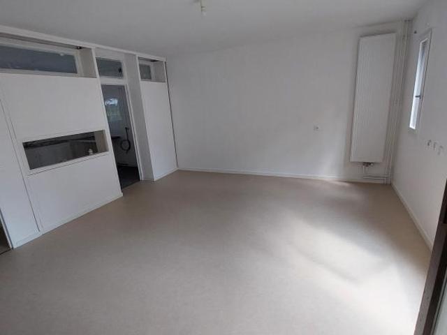 CHARMANT T3 DUPLEX RUE TRES CLOITRES GRENOBLE