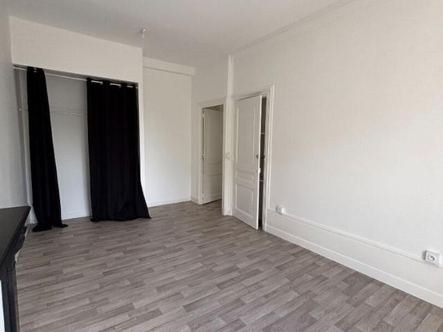 Charmant T3 lumineux avec balconnets ? 32 boulevard de la République