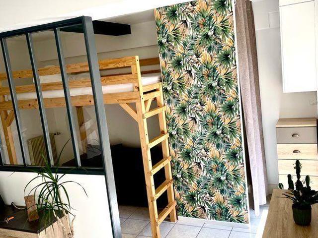 Charmant T1 bis avec jardinet