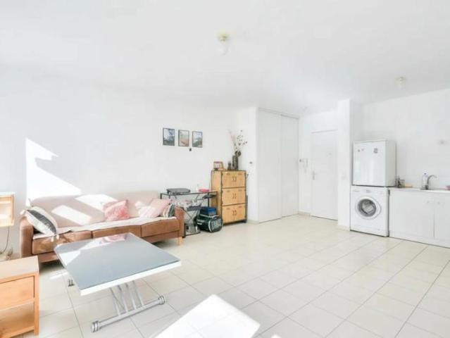 Charmant T2 avec Balcon et Parking à Longjumeau