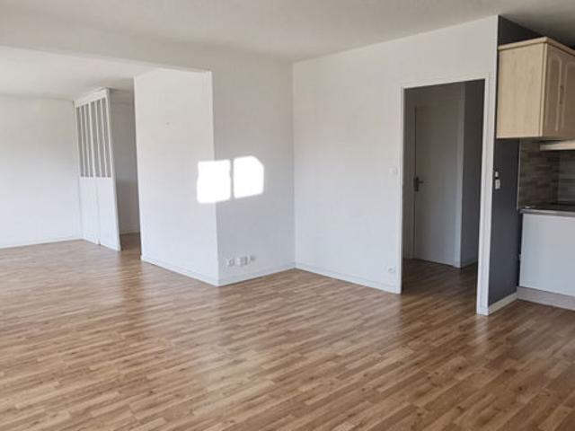 Charmant T2 de 56 m² avec grand balcon. Emplacement idéal