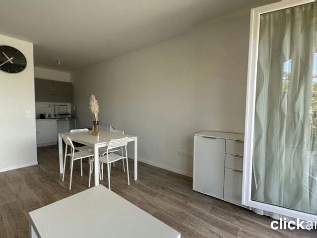Charmant T2 meublé avec terrasse et parking – Résidence récente à Dammarie les Lys !