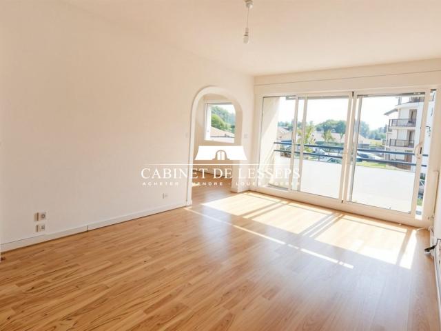 Charmant T4 transformé en T3, Vue Nivelle 69m² Saint Jean de Luz