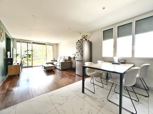 Charmant T4 avec Balcon, Parking et cave !