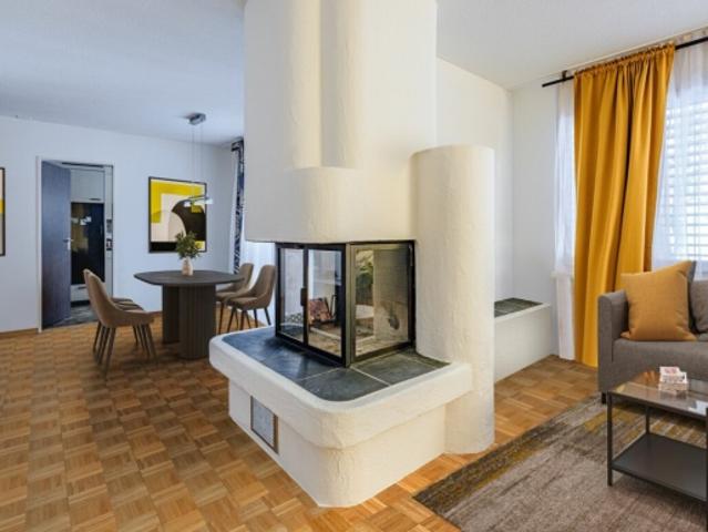 CHARMANT UND GROSS: 4.5 ZIMMER EIGENTUMSWOHNUNG
