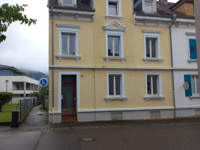 Charmant und zentral mit Blick über die Schrebergärten Kanderns