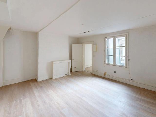 Charmant Appartement 1 pièce à vendre au coeur de Besançon !