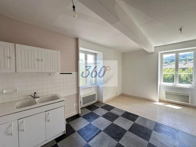 Charmant appartement 2 pièces à Deux Grosnes