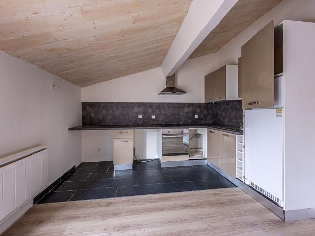 Charmant appartement 2 pièces à louer au coeur de La Rochelle Dernier étage