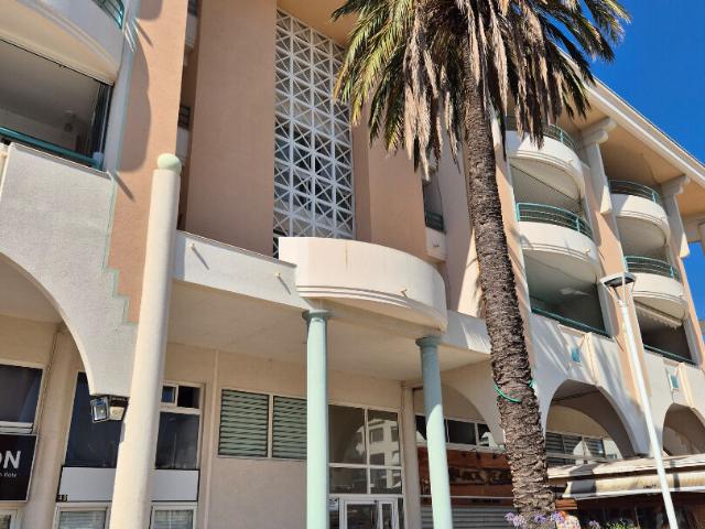Charmant appartement 2 pièces à PORT FRÉJUS
