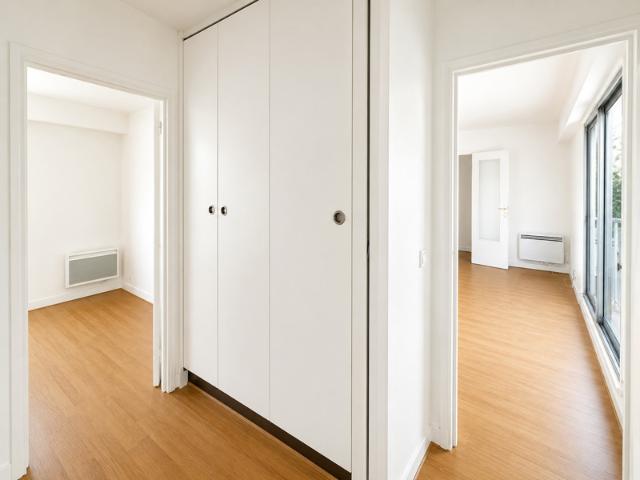 Charmant Appartement 2 Pièces avec Parking à Neuilly sur Seine