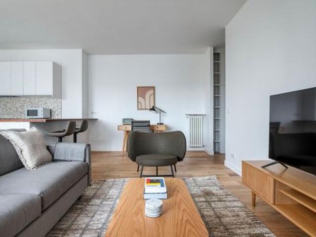Charmant appartement 3 chambres à Paris avec vue