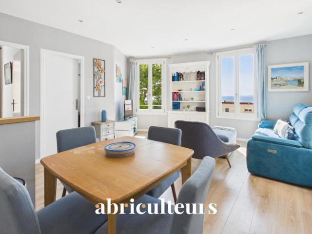 Charmant appartement 3 pièces de 39 m² – Entièrement rénové – Vue mer dégagée – Nice Mont Boron