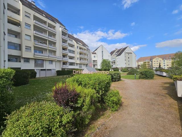 Charmant appartement T3 avec garage et balcon quartier Canal à Dijon