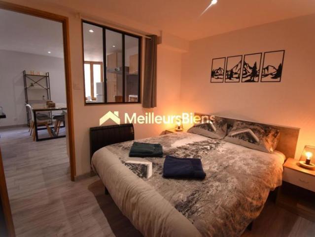 Charmant appartement T2 à la location meublée, moderne et chaleureux avec casier de rangement