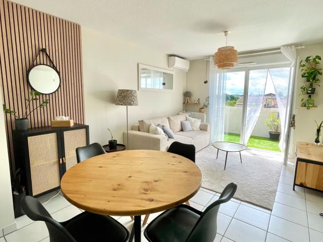 Charmant appartement T2 avec balcon à BRUGES