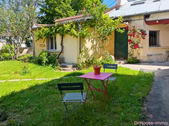 Charmant Appartement T2 avec jardin commun au cœur du centre ville