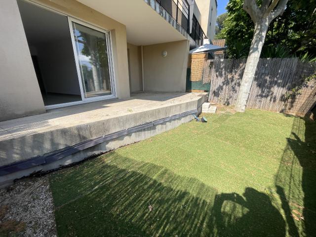 Charmant Appartement T2 avec Jardin Privatif à Château Gombert