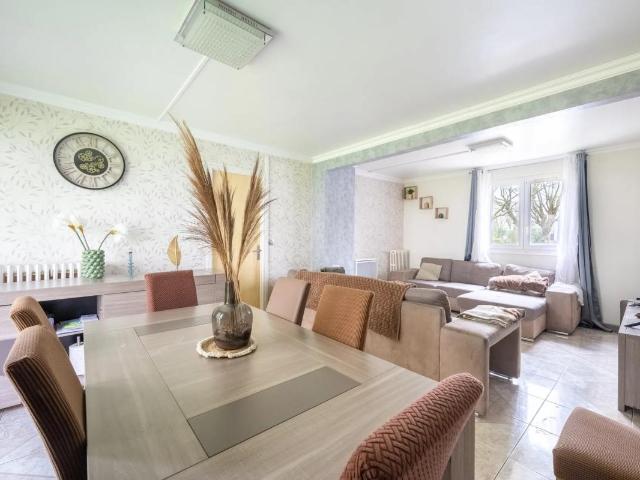Charmant appartement T4 avec balcon à Villepinte
