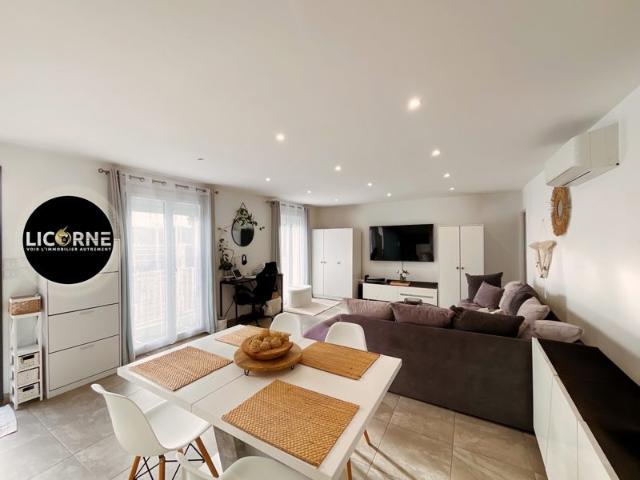 Charmant appartement T4 de 79m2 avec balcon et stationnements