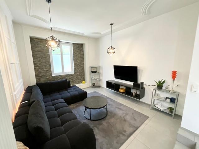Charmant appartement de 4,5 pièces avec cachet au rez de chaussée