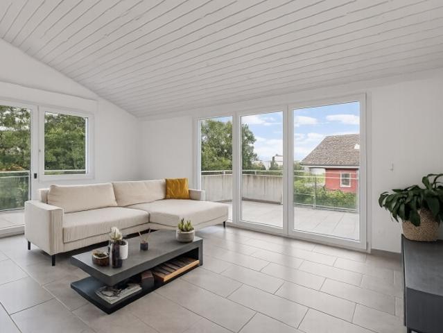Charmant appartement de 4,5 pièces sous les combles à Ursy