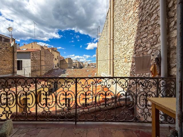 Charmant appartement de 74 m2 avec une belle terrasse et une. 74m² Sète