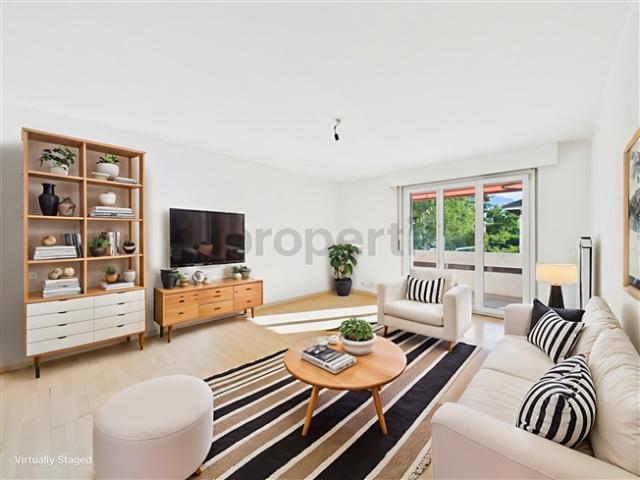 Charmant appartement de 3.5 pièces à Fully avec vue magnifique