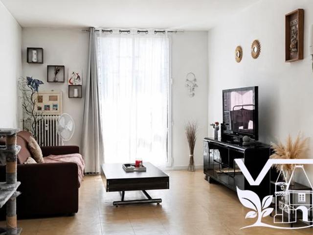 CHARMANT APPARTEMENT EN CENTRE VILLE DE BEAUVAIS !