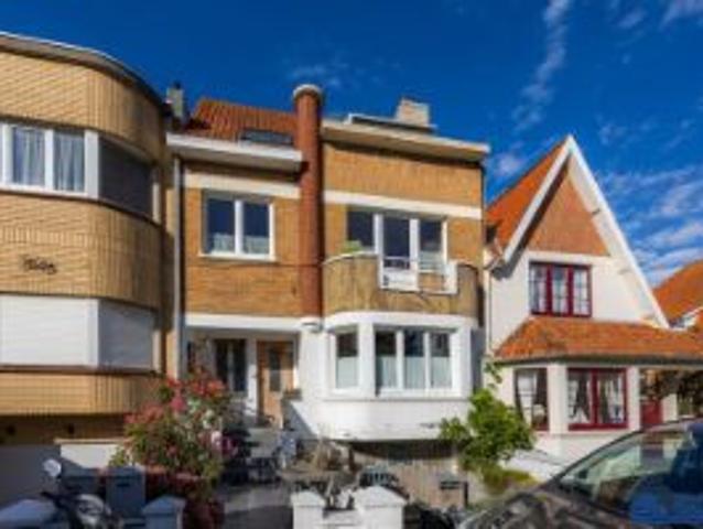 Charmant appartement met bovenliggende studio te koop